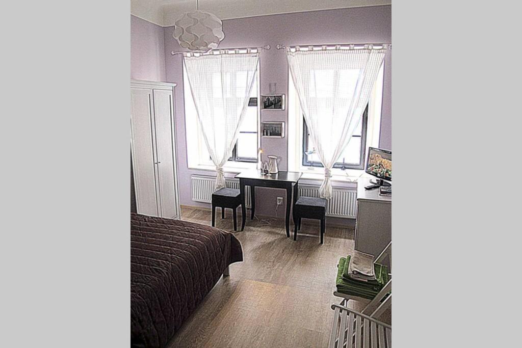 Romantic Apartment In The Historic Center Прага Екстериор снимка